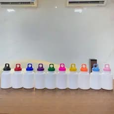 kit C/ 15 Garrafinhas Squeeze Para Criança Com Tampa Mosquetão 300ml