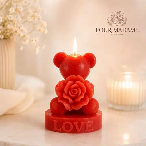 Vela Decorativa Ursinho com Rosa Vermelha Base Love Romântica para Presente e Decoração