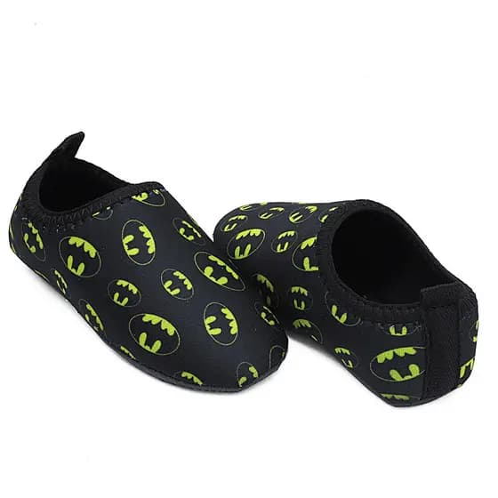 Sapatilha Neoprene Personagem Morcego Calce Facil