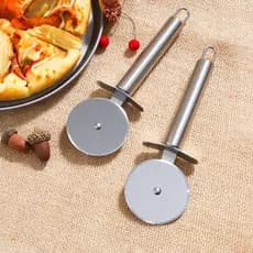 Cortador de Pizza Fatiador Carretilha