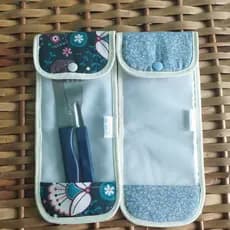 Porta talher portátil em tecido e forro impermeável- produto artesanal