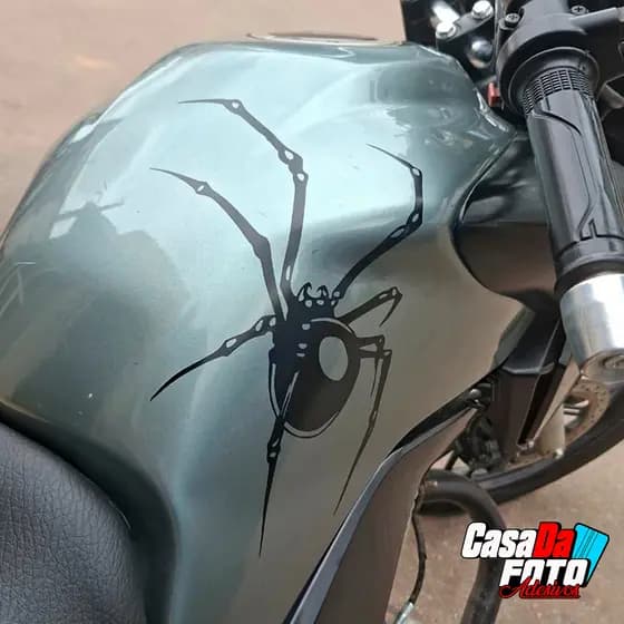 adesivo aranha bh 25cm para moto, tanque, carro, caminhão. Feito em vinil resistente a sol e chuva para tanque