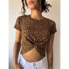 Cropped Nózinho com Estampa de Oncinha lindo