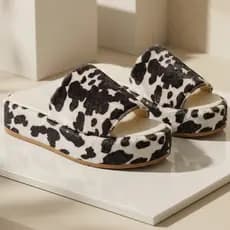 Tamanco Feminino Cow Print Vaquinha Tamanco Flat Plataforma Flatform Confortável Vaca Animal Preto