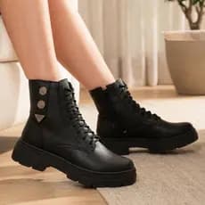 Coturno Bota Tratorada Com Ziper Plataforma Feminino Estilo Casual Urbano Preto