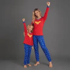 Kit 2 Pijamas Malha Premium Mae e Filha Maravilha Inverno Blusa Manga Longa Conforto
