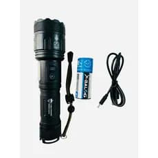 Super Lanterna Tática Militar LED de Alta Intensidade 7250000 Lumens 2580000W USB Recarregável (LT-8563)