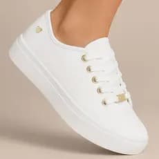 Tênis Feminino Pingente Coração Branco Casual Confortável Slip On