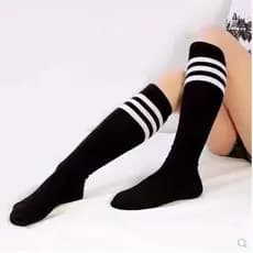 Meia listrada colegial Preta Cano alto 3/4 Unissex| Cosplay, skatista, Lolita, Anime e K-pop, E-girl