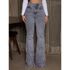 calça jeans flare grafite feminina super empina bumbum tendência