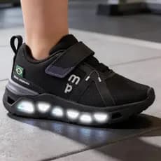 Minipé Tênis Masculino Infantil Preto Luz LED Sem Cadarços Confortável