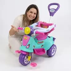 Carrinho De Passeio Triciclo Avespa Motoca com Pedal Apoio de Pé e Haste Empurrador Infantil Maral