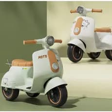 Triciclo Elétrico Scooter infantil Com Som Luz e Baú Maral Brinquedos