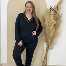 Pijama Longo PLUS SIZE Feminino Liso em Suede Gola V em Renda 680PS
