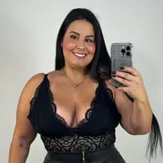 Cropped Feminino Rendado Plus Size Com Bojo Alça Cruzada e Modinha Sensualidade e Conforto
