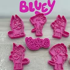 Kit Cortadores de Biscoito Bluey 3D – Personagens para Festa Infantil e Confeitaria Criativa
