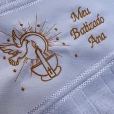 toalha bordada personalizada com nome batizado bebê infantil