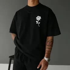 CAMISETA MINIMALISTA COM ESTAMPA DE ROSA - ESTILO MODERNO E VERSÁTIL, CAMISETA MASCULINA FLOR CASUAL