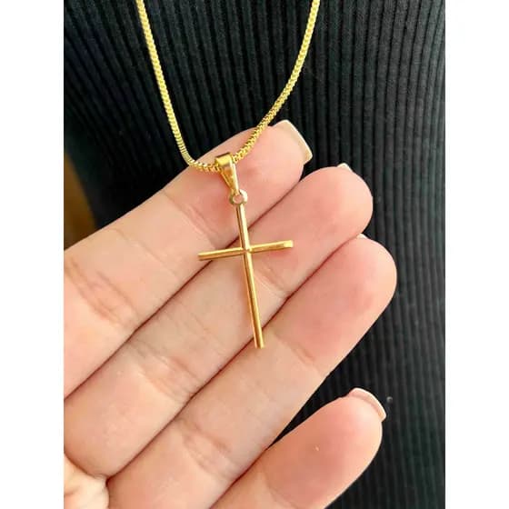 Pingente Crucifixo Agulha (2,6cmX1,6cm) (Banho Ouro*)