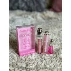 Kit Labial Bobbi Rara 3 em 1 – Balm Hidratante Gloss e Mini Gloss com Brilho