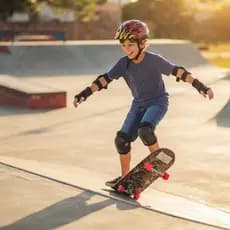 Skate Iniciante Infantil Kit Proteção Completo Capacete Segurança Kids 8-13 Anos Madeira Resistente