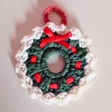 Enfeite de Natal Mini Guirlanda em crochê