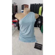 kit 2 blusas pequenos defeitos