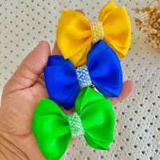 Kit 3 Laços Infantil Brasil Verde Amarelo Azul 8cm Laço Menina Bico de Pato Acessório Infantil