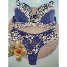 Conjunto Sutiã e Calcinha de Renda Delicada, Sensual, Elegante e Confortável