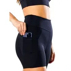 Short Feminino Fitness com Bolsos Laterais