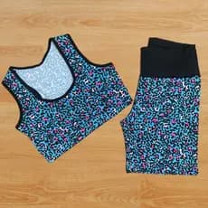 Top e Short Meia Coxa Conjunto Fitness Roupa de Academia Moda Feminina