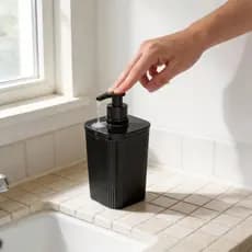 Dispenser Porta Sabonete Líquido Preto Para Banheiro Lavabo