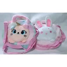 Bolsa de pelúcia com alça transversal
