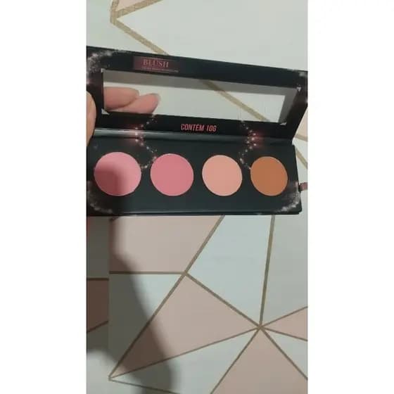 Blush Ludurana paleta com quatro tons