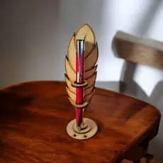 Porta caneta modelo Pena em mdf
