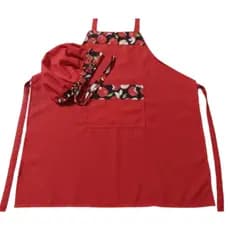 Kit avental de cozinha mais touca, confeccionada com tecido oxford e detalhes em tricoline.