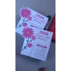 calendário de mesa com meses destacáveis 50 unidades 2026( feitos de papel)