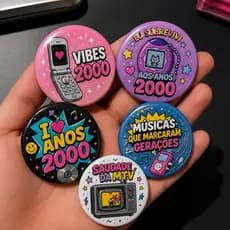 kit 5 Bottons Broches Anos 2000 retrô - 3 tamanhos disponíveis.