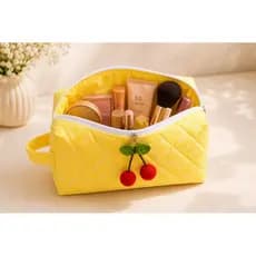 Necessaire Feminina Porta Maquiagem Amarela Com Chaveiro Fofo de Cereja