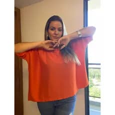 Camisa Feminina Manga Morcego Tecido Leve | Conforto e Estilo Casual