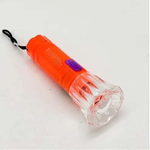 Mini Lanterna(Bateria Inclusa) / Lanterninha / Lanterna Pequena / Led Lanterna