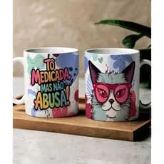 Caneca Divertida Tô Medicada Mas Não Abusa | Presente Criativo | Caneca Humor | Caneca Meme