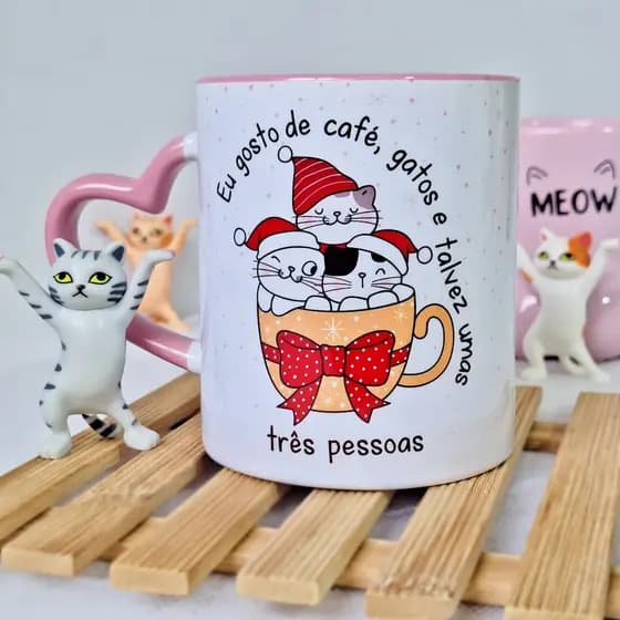 Caneca Divertida Eu gosto de café, gatos e talvez umas três pessoas - Caneca Meme