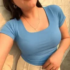 Blusa Cropped Ribana Feminina 🎀 Gola U + Manga Curta ✨Tecido Elástico & Confortável