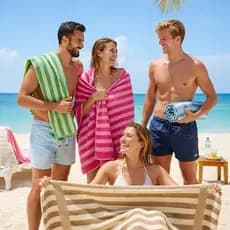 Toalha de Praia Listrada para Piscina e Banho 1,40x0,70 Macia e Versátil Uso Diário Verão