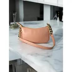 Bolsa Baguete Com Corrente Sofisticada E Moderna