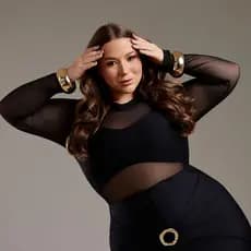 DRAPA PLUS - Blusa de Tule Plus Size