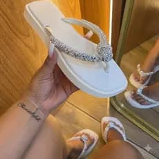 Sandalia Rasteirinha Feminina Elegante Bico Quadrado Detalhe Strass Nó Brilhante Chinelo Rasteira Confortavel