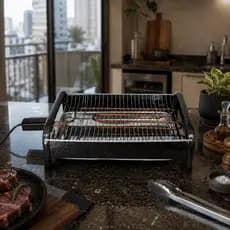 Churrasqueira Elétrica Portátil Para Casa Apartamento Com Bandeja Coletora Grill Compacta 127v/220v