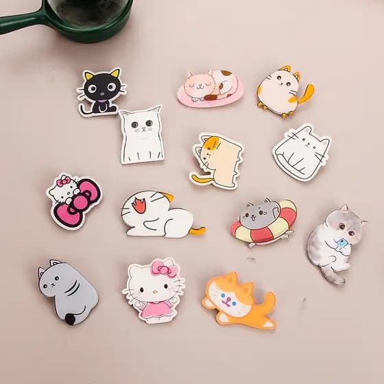 10 ins Style Kitten Cute Cartoon Brochura de Lápis de Cartoon Bonitinho Pingente de Bolsa de Lápis Acrílico Criativo Jóias de Crachá Fêmea